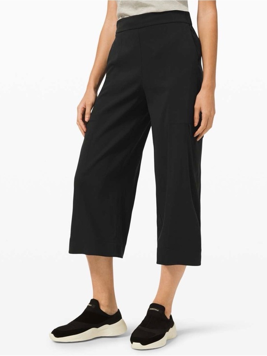 lululemon athletica Pants - Lululemon Metropolis Maven High-Rise Crop Pants Black Size 8 NWT